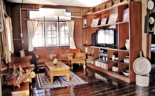 Huan Kawin Est.58 Lanna Home & Collection - Campus Accommodation