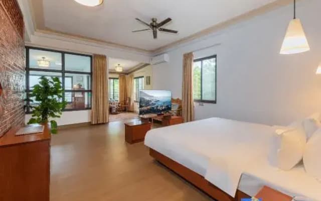 Enping Jinjiang Hotspring Hotel