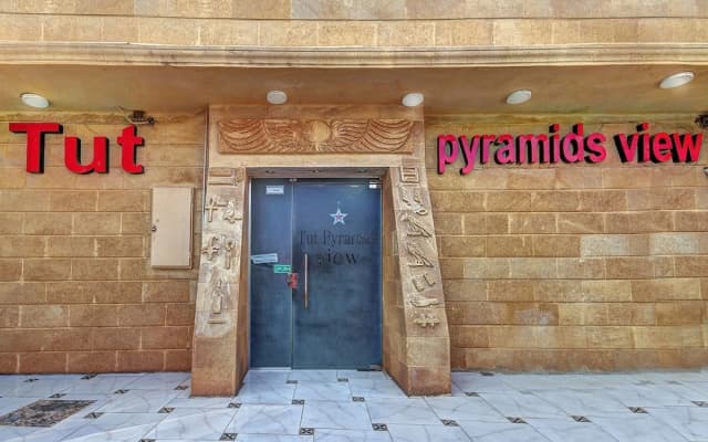 Tut Pyramids View Hotel