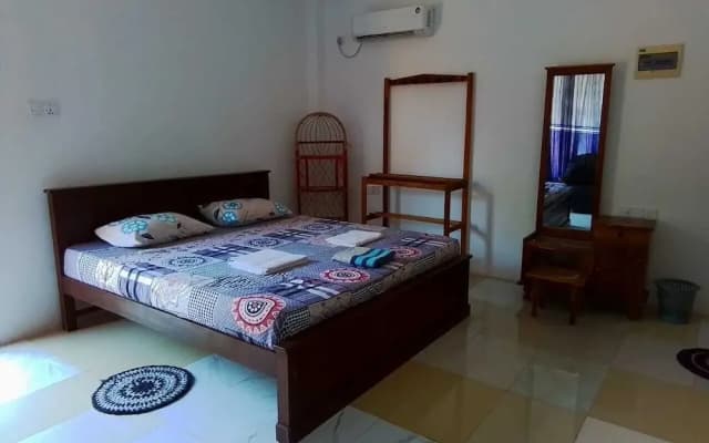 Alankuda Dolphin Village Hotel