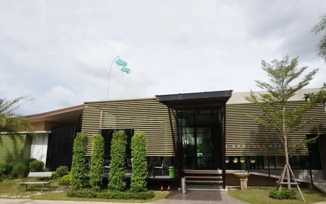 Mila Garden Hotel