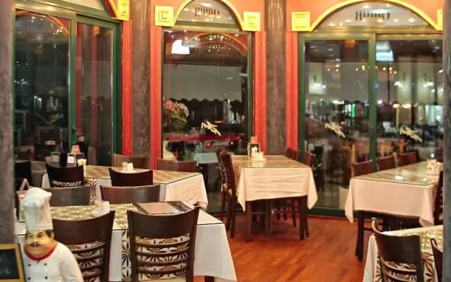 Omur Hotel