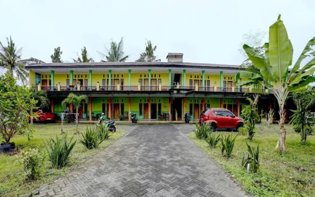 Hotel O Anisah Adil Homestay SyariahNearsmart Kampung Desa Pakistaji