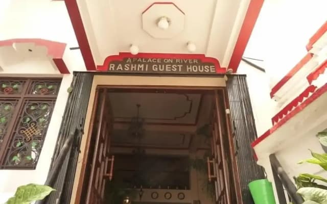A Palace on River - Rashmi guest House