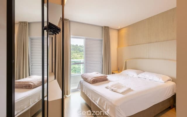 Apto 2Q moderno prox.da praia STL0702