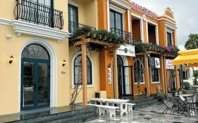 PRS Golf Villa