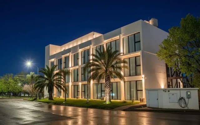 RM Campana Hotel