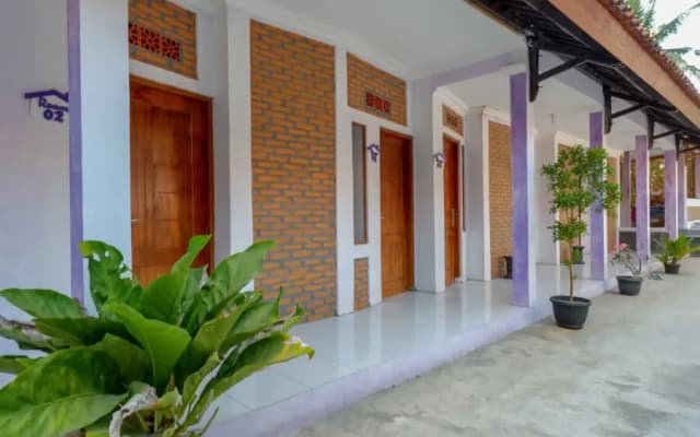 RedDoorz near Goa Jatijajar 2