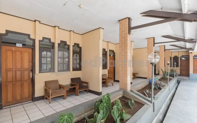OYO 90912 Wisma Pkpn 1