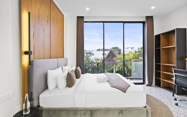 Sunny Nelayan Villa by Betterplace