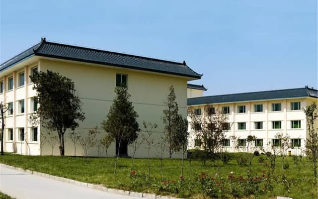 Golden Star Holiday Hotel