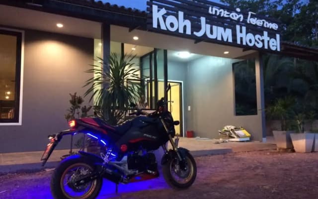 Koh Jum Hostel