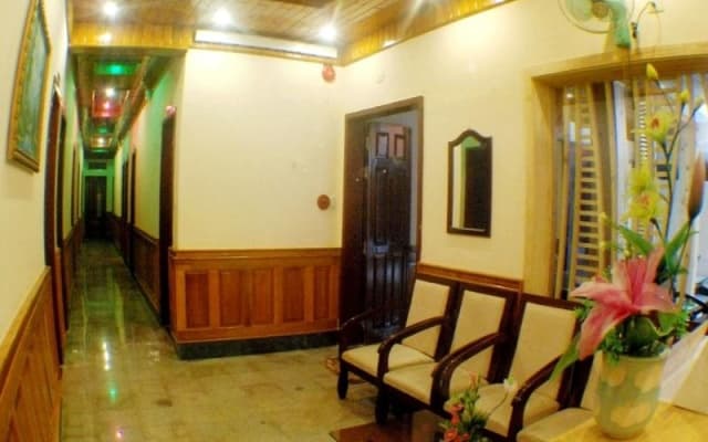 Hung Vuong Hotel