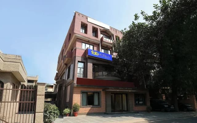 Fabhotel Green Park