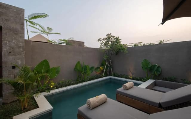 Ubud Mas Glamping Luxury Tent