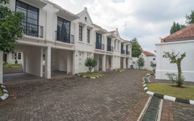 Reddoorz Plus Near Upi Setiabudi