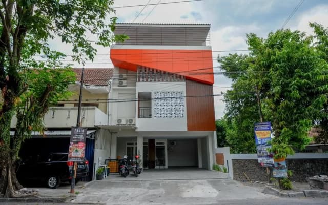 Kurnia Guest House by RedDoorz