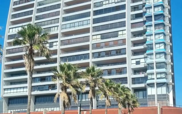 Accommodation Front - Cosy 2 Sleeper with Exquisite Habour Views