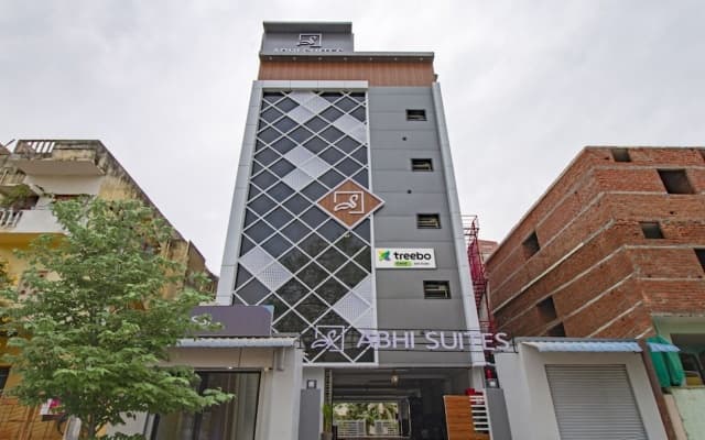 Treebo Abhi Suites, 400 M From Guntur Junction
