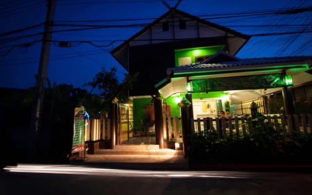 Baan Baramee House