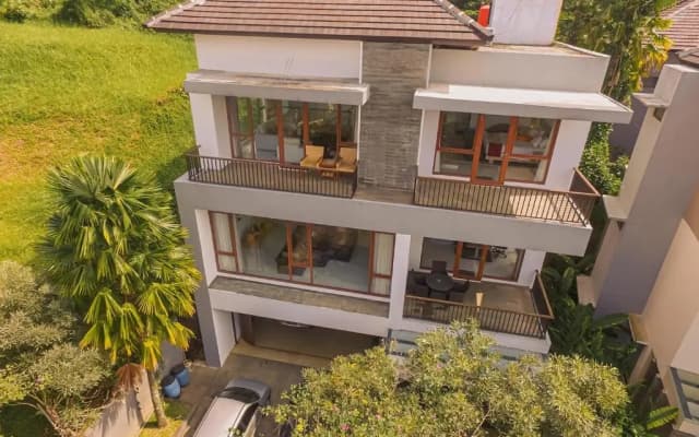 Permai 7b Villa 4 bedroom with a private pool