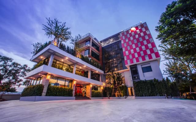 D11Hotel