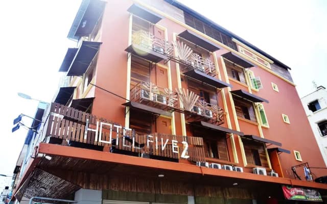 Hotel Five 2