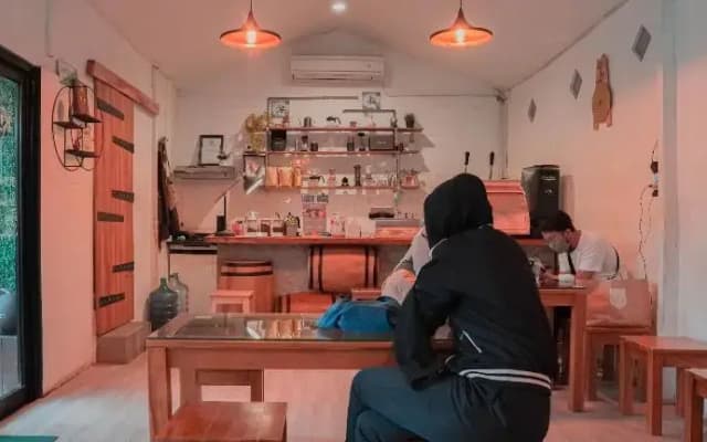 Ersha Hotel by OYO Rooms