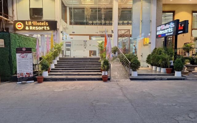 L N Hotels and Resorts