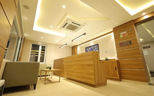 Hotel Sharda Residency