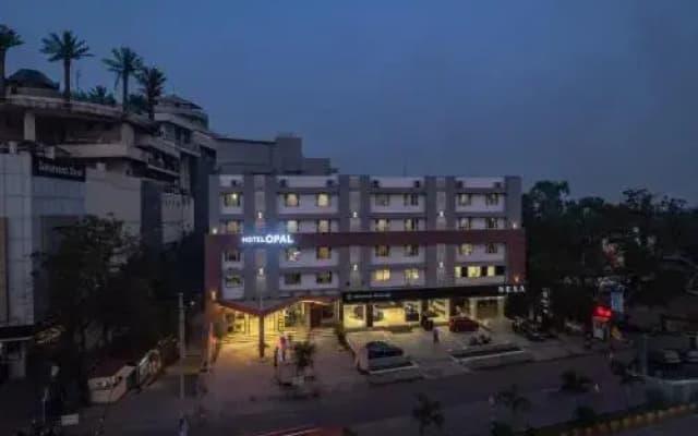 Hotel Opal