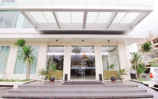 Daima Hotel