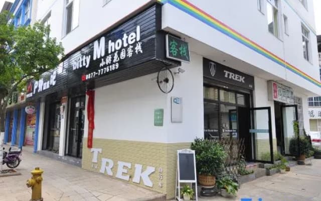 the bitty M graden hotel