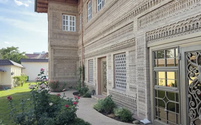 Ikat Villa