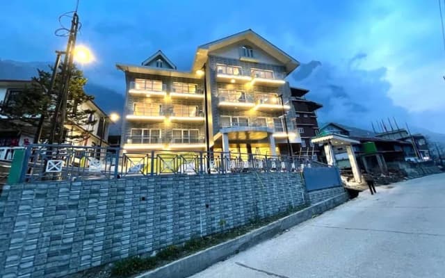 Jewel Kongchen Retreat & Spa