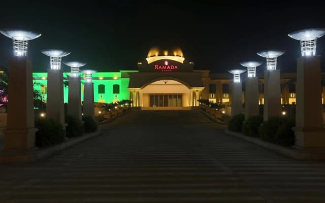 Ramada Plaza by Wyndham Lucknow