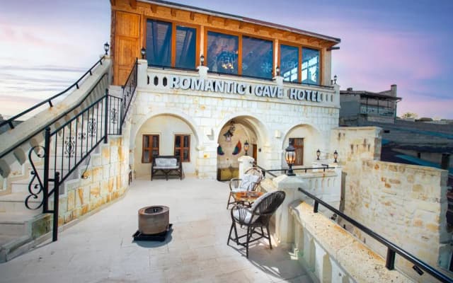 Romantic Cave Hotel