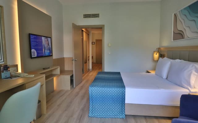 Aqua Fantasy Aquapark Hotel & Spa - All Inclusive