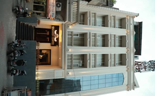 Hotel Golden Tower