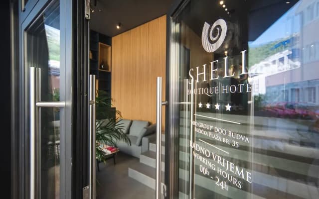 Boutique Hotel Shell