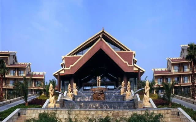 Palace Lan Resort