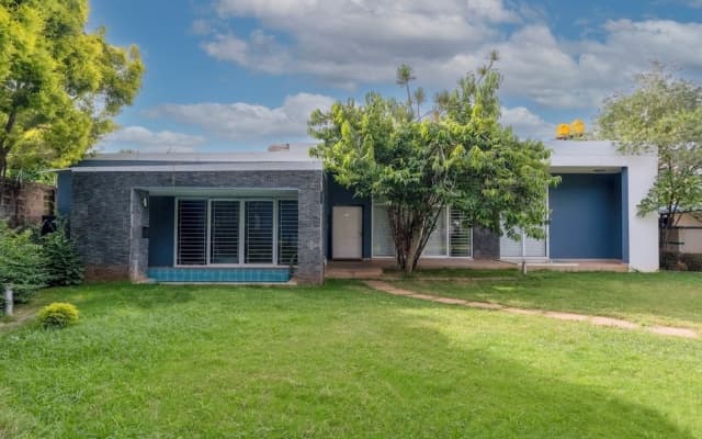 Treebo Midvalley Residence