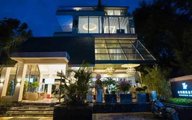 Jinpulin Hot Spring Hotel
