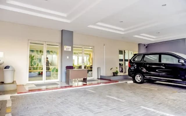OYO Life 93383 Wisma Kencana Puteri