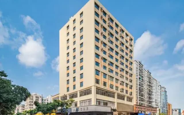 ELong Anyun Hotel (Xinyi Douzhouli Cultural and Creative Street Store)