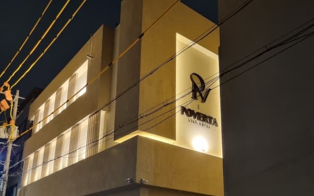 Poverta Stay Hotel