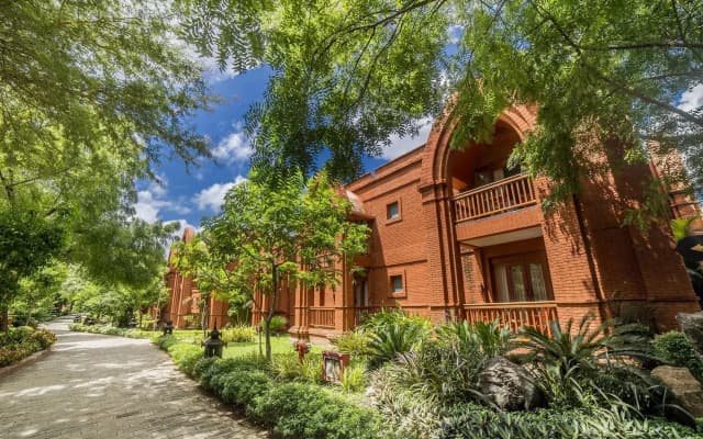 Heritage Bagan Hotel