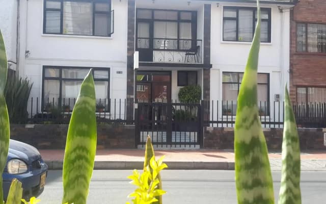 Central House Hotel