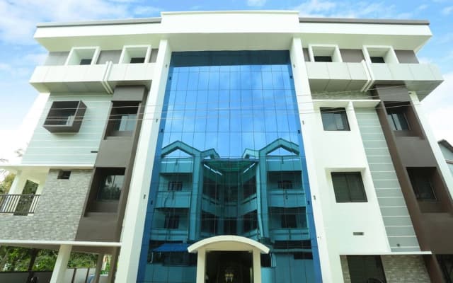 OYO 16417 Zahir Residency
