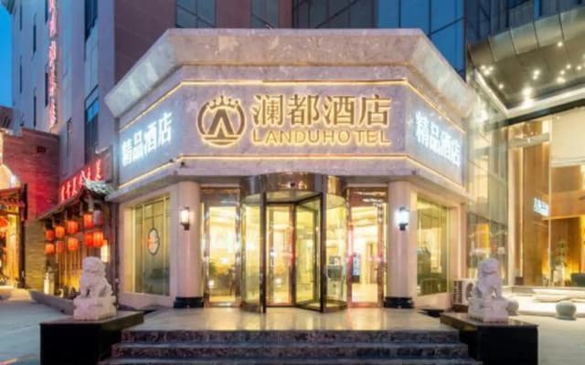 Landu Hotel